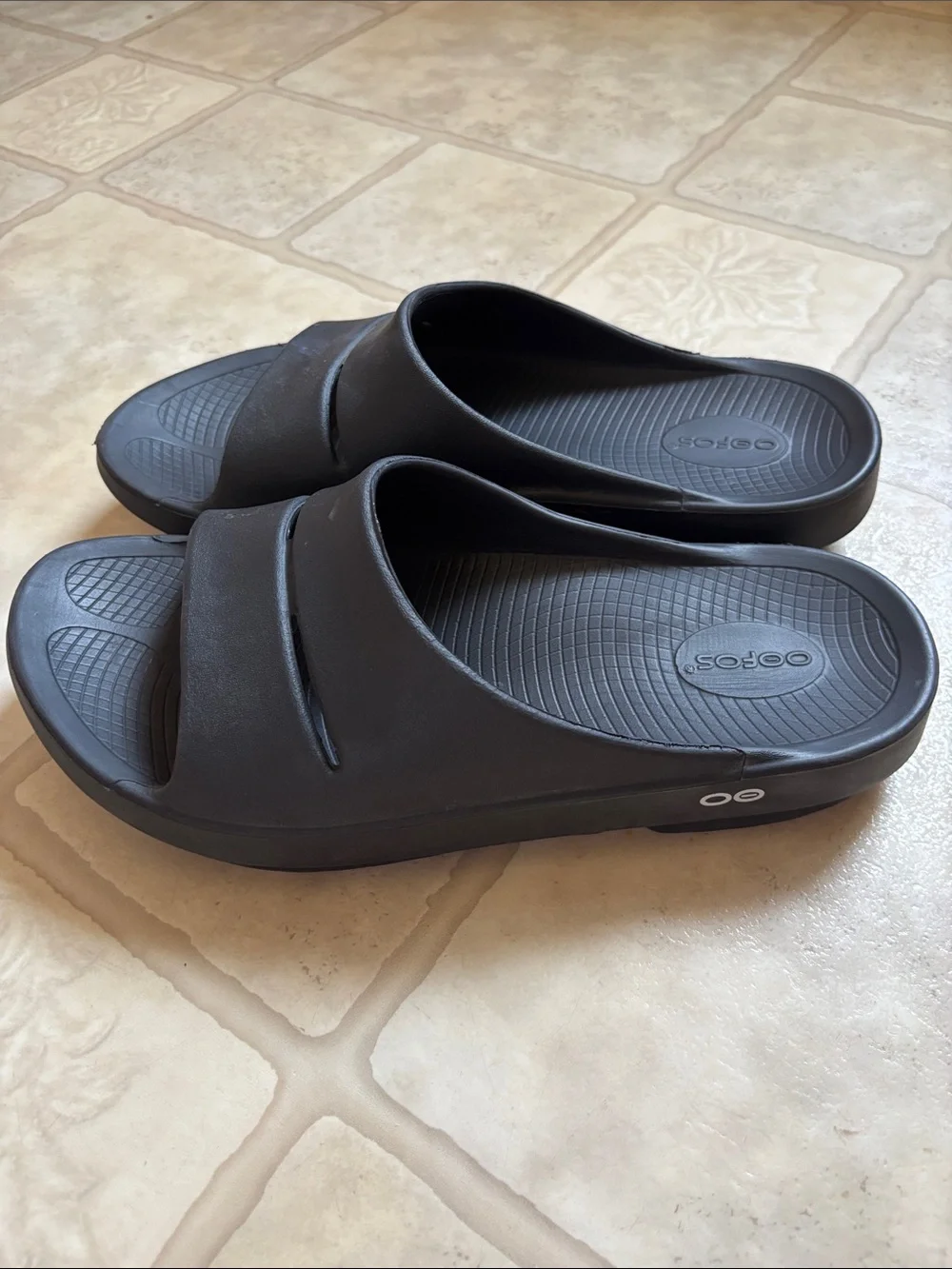OOFOS OOAHH Slide Impact Absorption Recovery Sandals, Size M11/W13 - Black